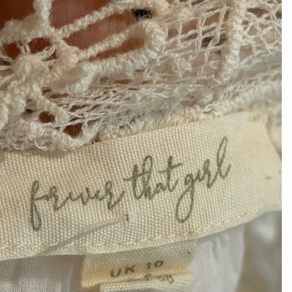 Anthropologie White Eyelet Lace Embroidered Floral Puff Sleeve Forever that Girl